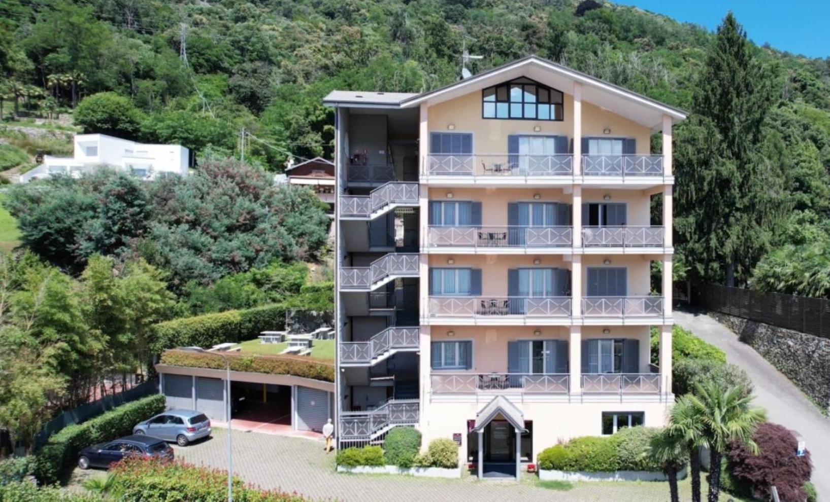 Residence Tre Ponti Verbania Exterior photo