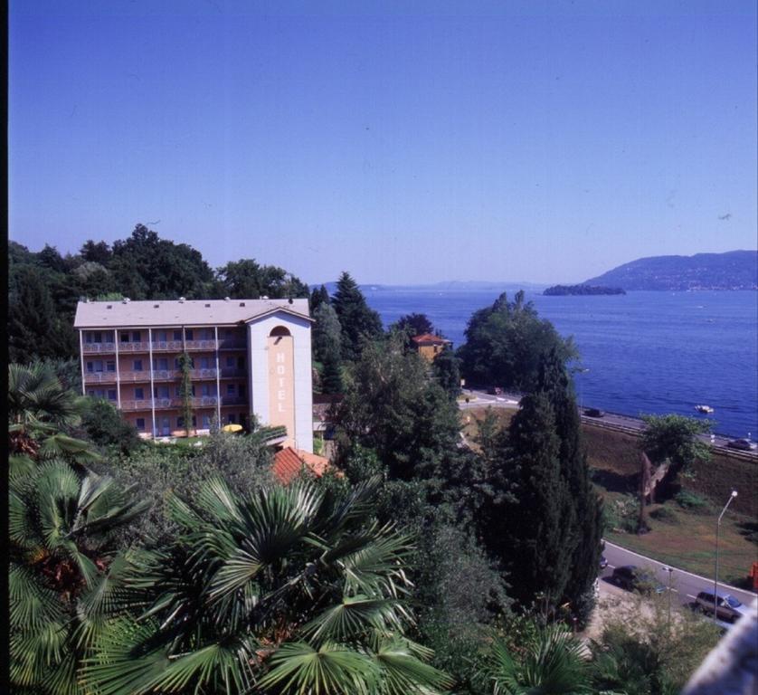 Residence Tre Ponti Verbania Exterior photo