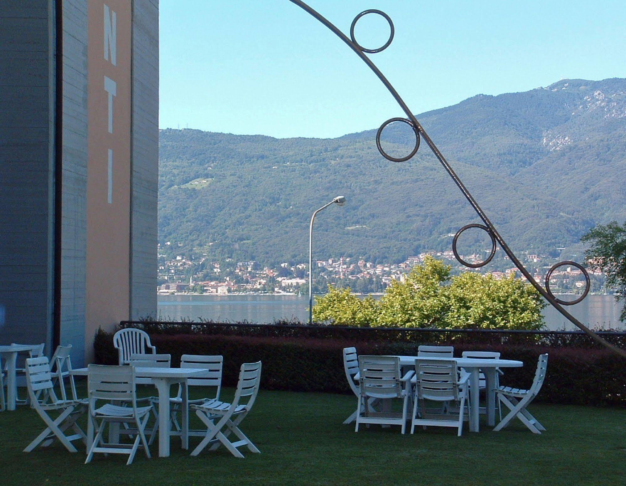 Residence Tre Ponti Verbania Exterior photo