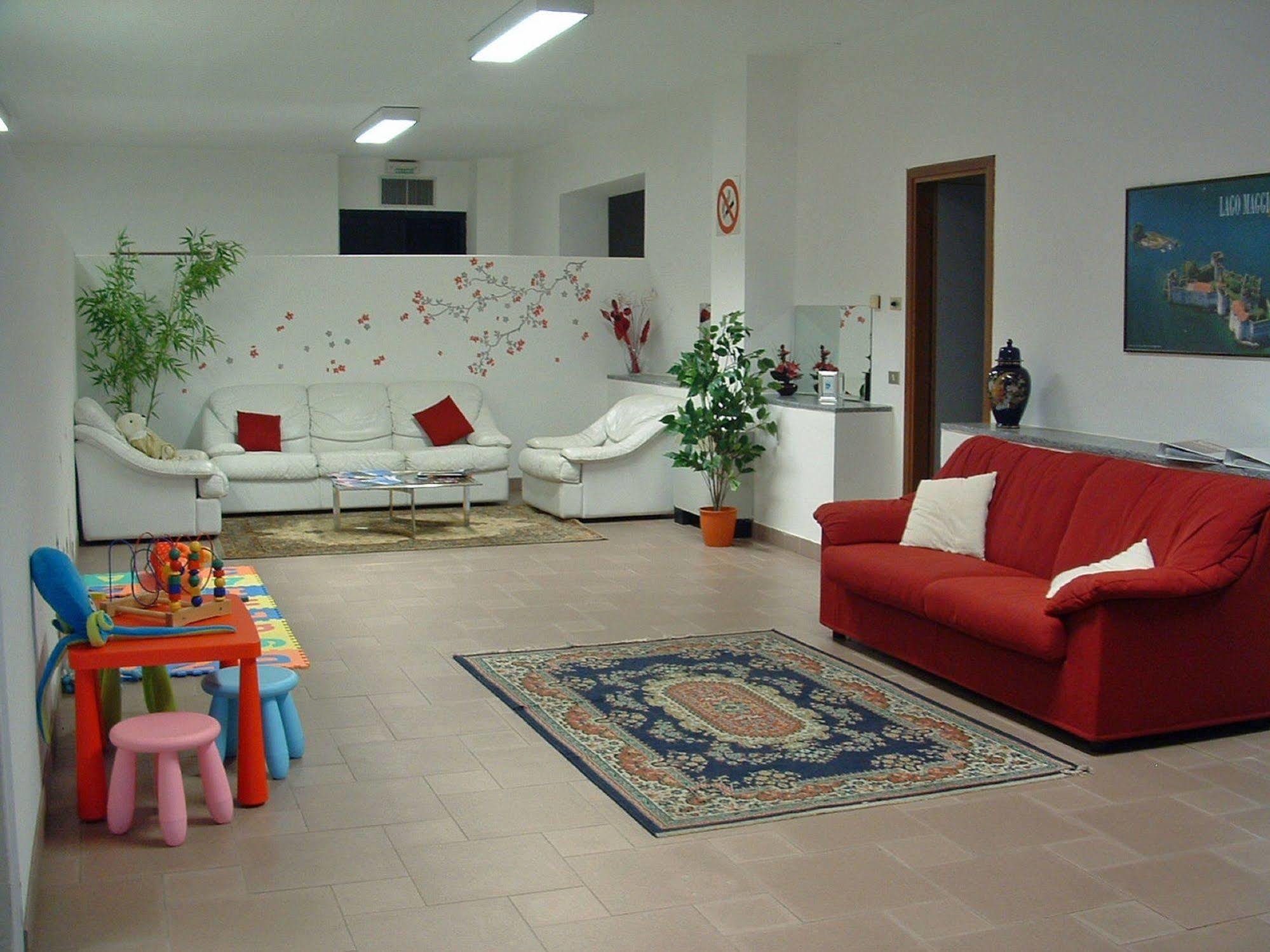 Residence Tre Ponti Verbania Exterior photo